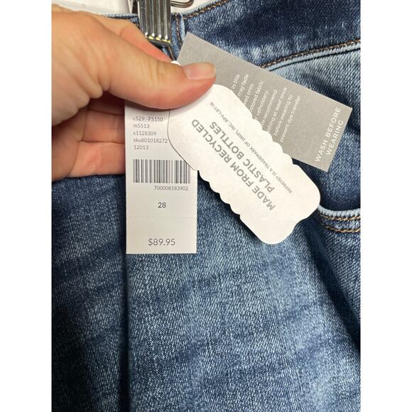 NEW Lane Bryant Body Icon Signature Fit Mid Rise 28 Denim Jeans - Picture 4 of 8